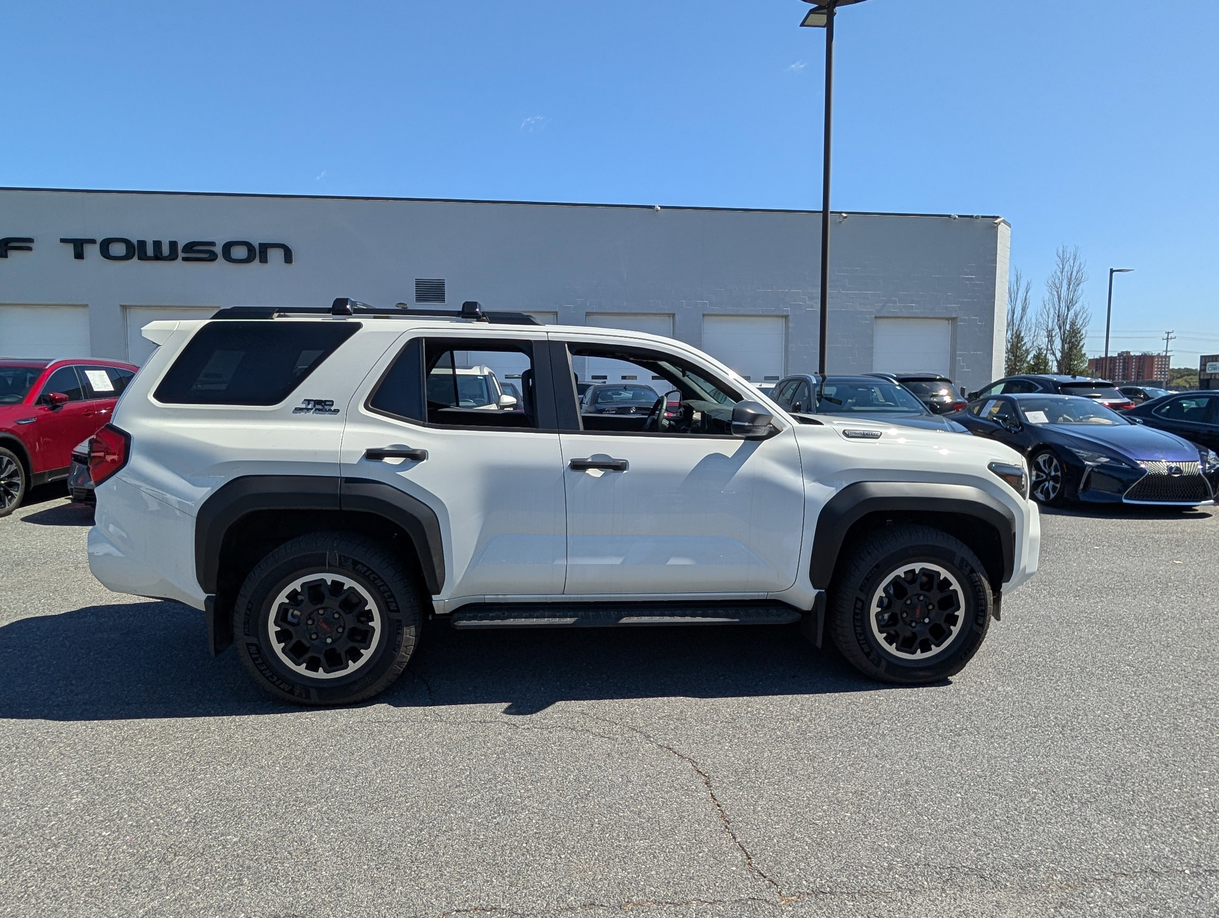 Used 2025 Toyota 4Runner TRD Off-Road image 2