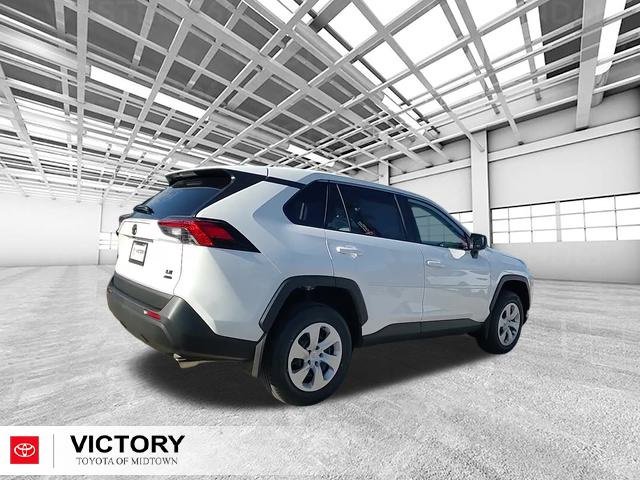 Used 2025 Toyota RAV4 LE image 3