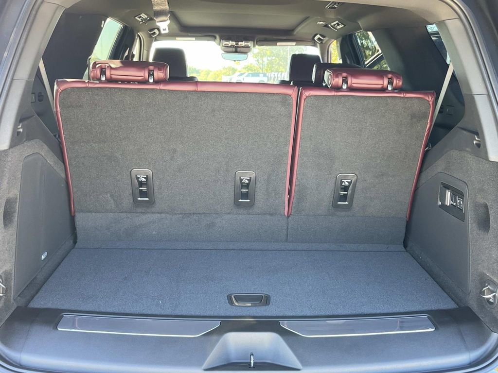 New 2026 Cadillac Escalade Luxury w/ Touring Package image 12