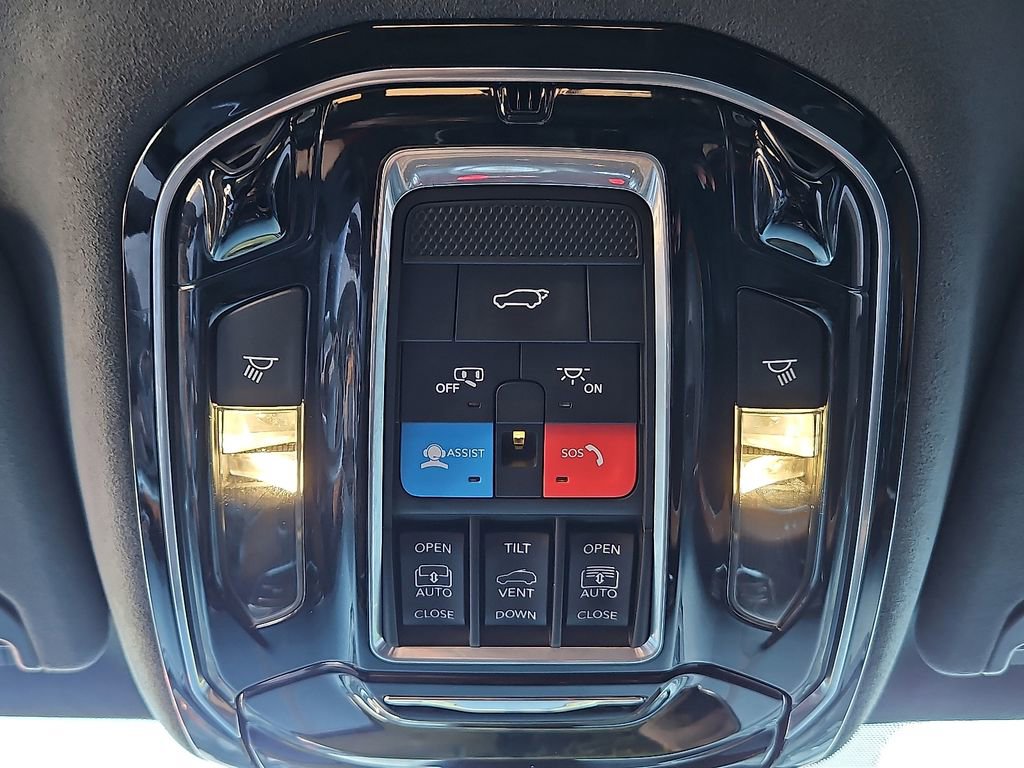 Used 2022 Jeep Grand Wagoneer Series III w/ Rear Seat Video Group 1 image 29