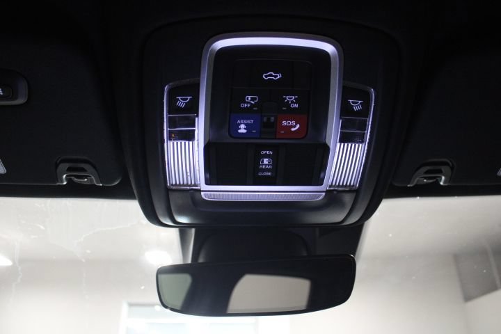 Used 2023 RAM 1500 Laramie AWD/4WD image 41
