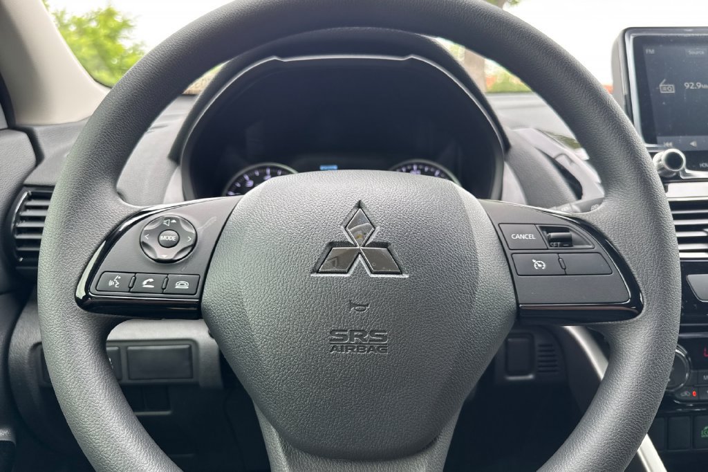 New 2026 Mitsubishi Eclipse Cross LE AWD/4WD image 25