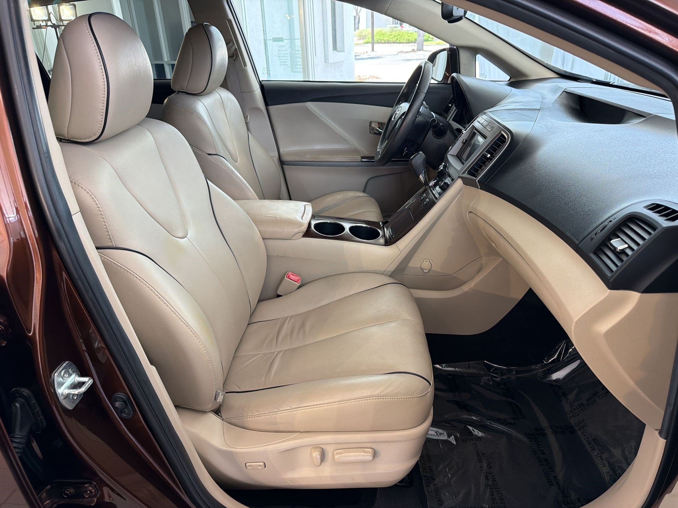 Used 2013 Toyota Venza XLE w/ Tow Prep Pkg AWD/4WD image 29