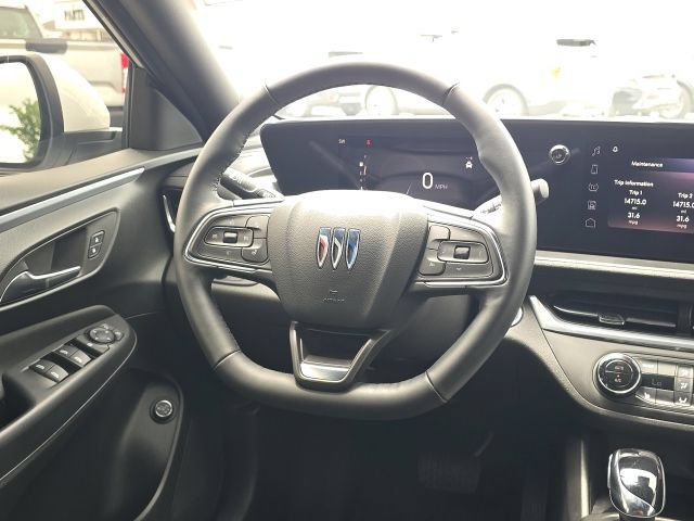 Used 2024 Buick Envista Preferred w/ Convenience I Package FWD image 31
