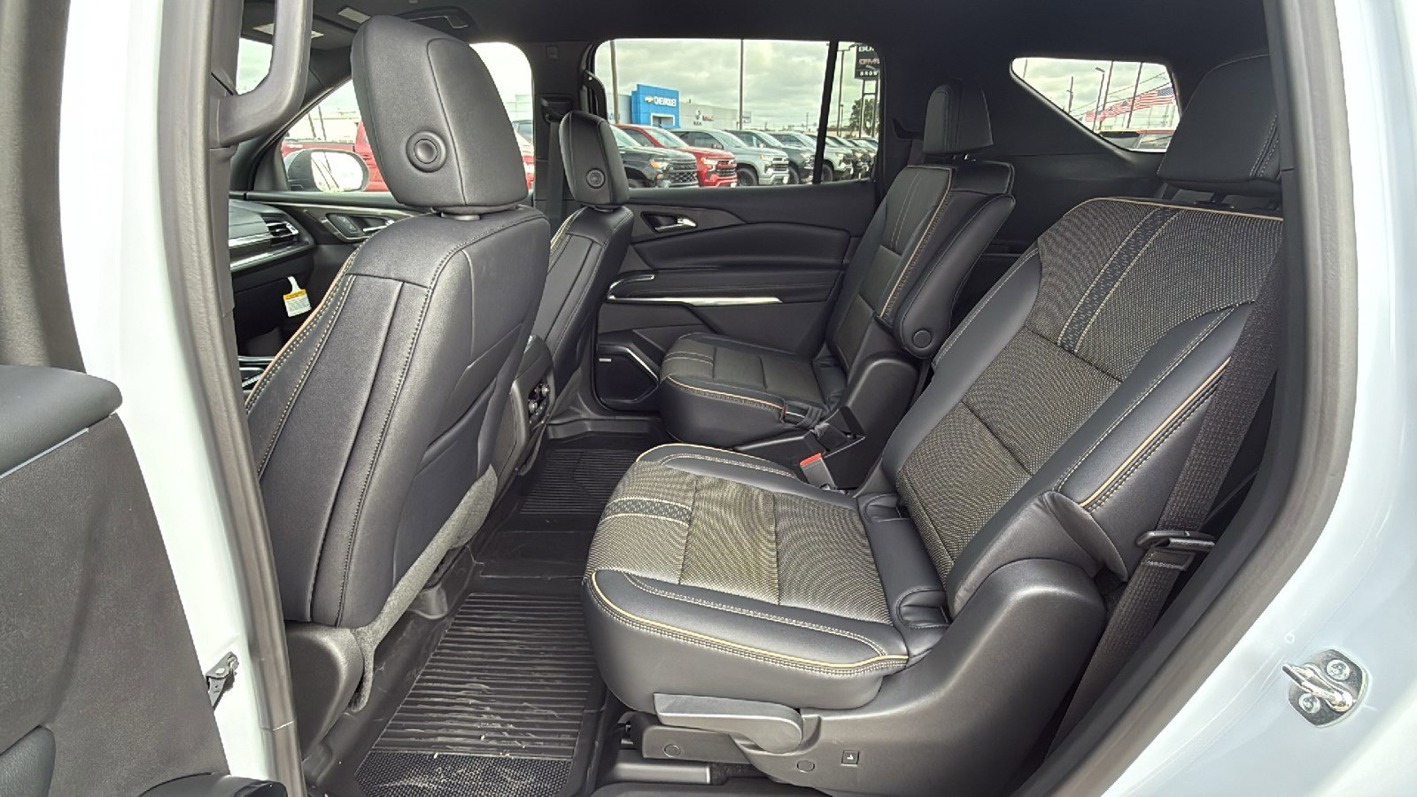 New 2026 Chevrolet Traverse High Country w/ LPO, Floor Liner Package image 14