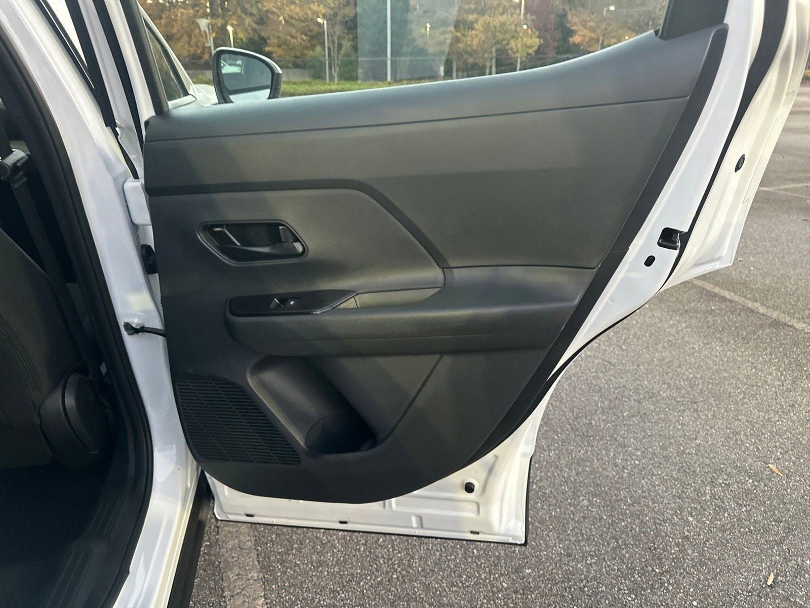 New 2026 Nissan Kicks S image 16
