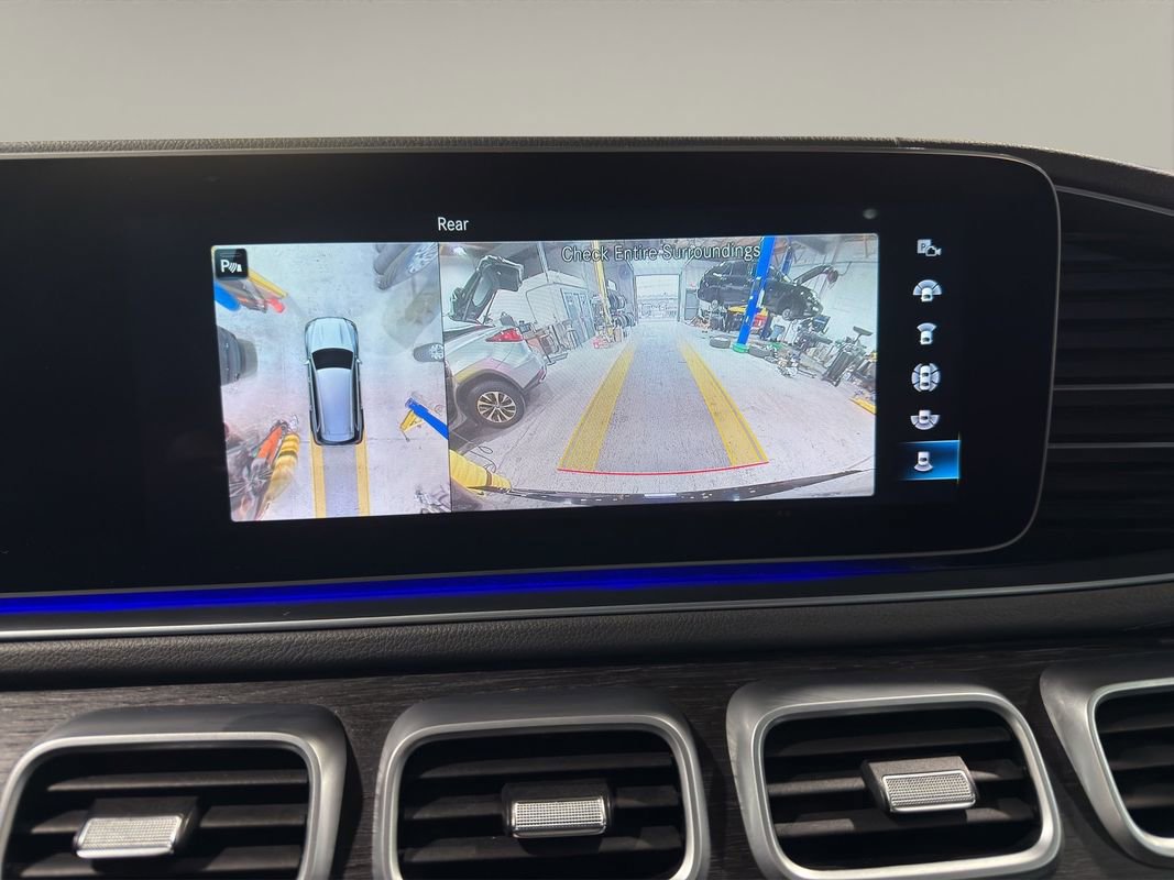 Used 2020 Mercedes-Benz GLS 580 4MATIC image 16