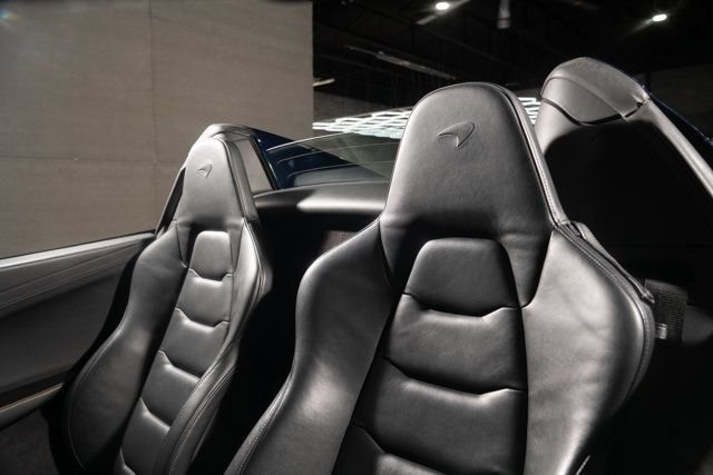 Used 2013 McLaren MP4-12C Spider RWD image 28