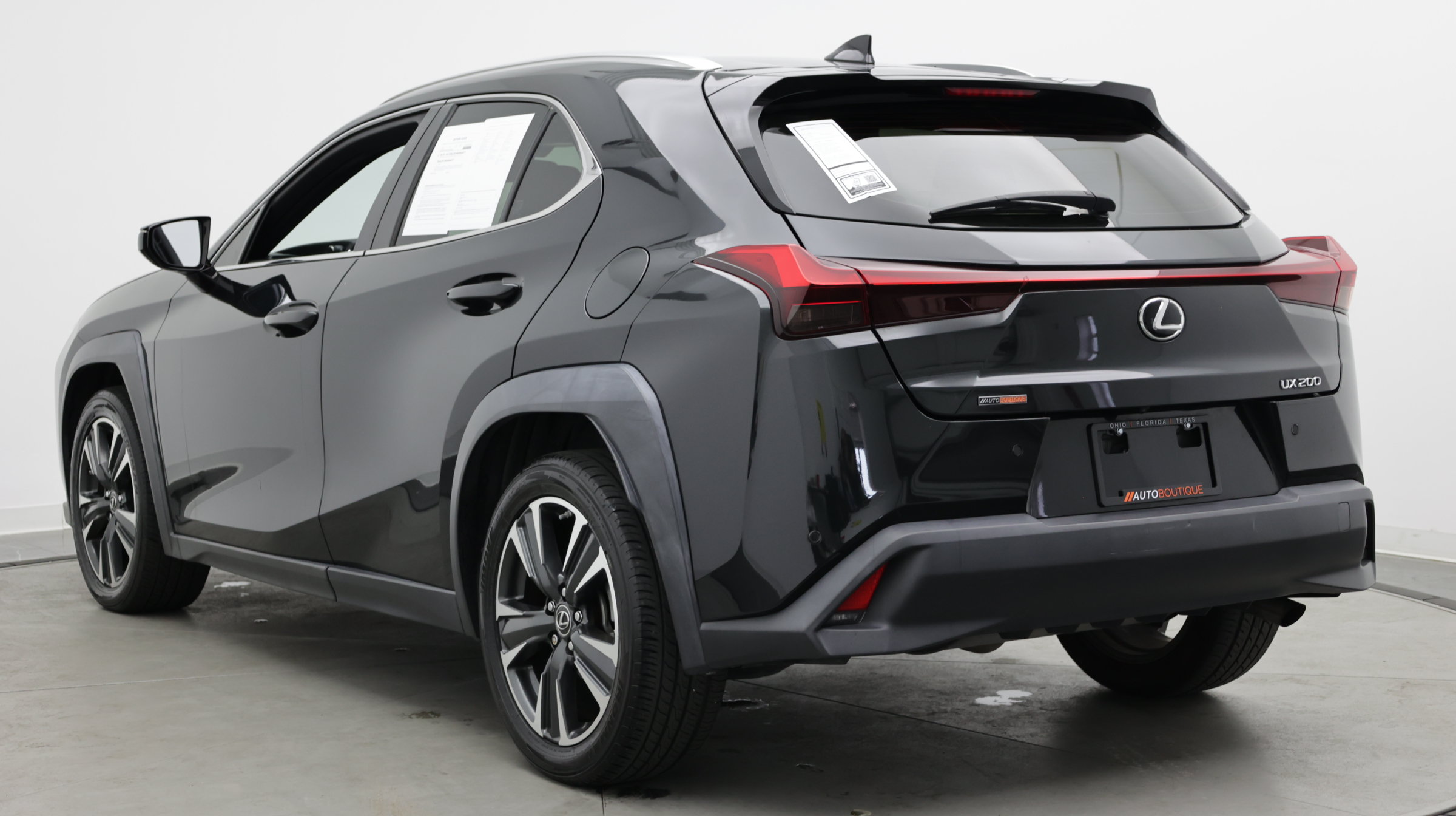 Used 2021 Lexus UX 200 w/ Accessory Package (Z2) FWD image 6