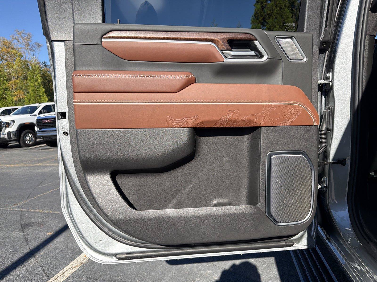 New 2026 GMC Sierra 3500 Denali Ultimate AWD/4WD image 18