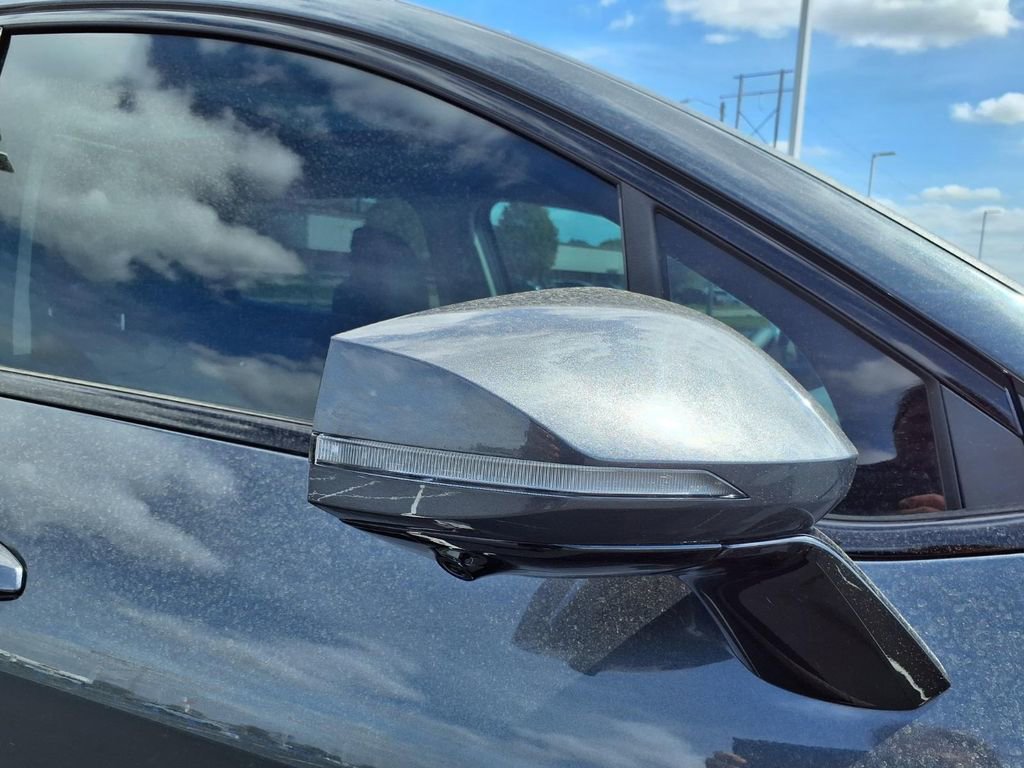 Used 2025 Kia Sportage SX image 34