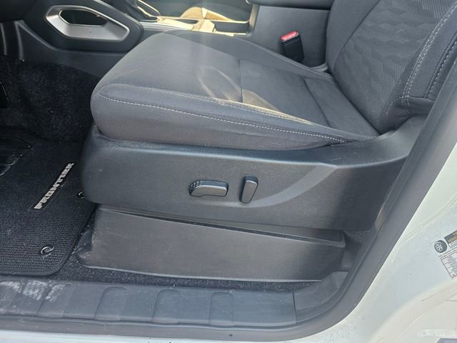 Used 2024 Nissan Frontier SV w/ SV Convenience Package RWD image 17