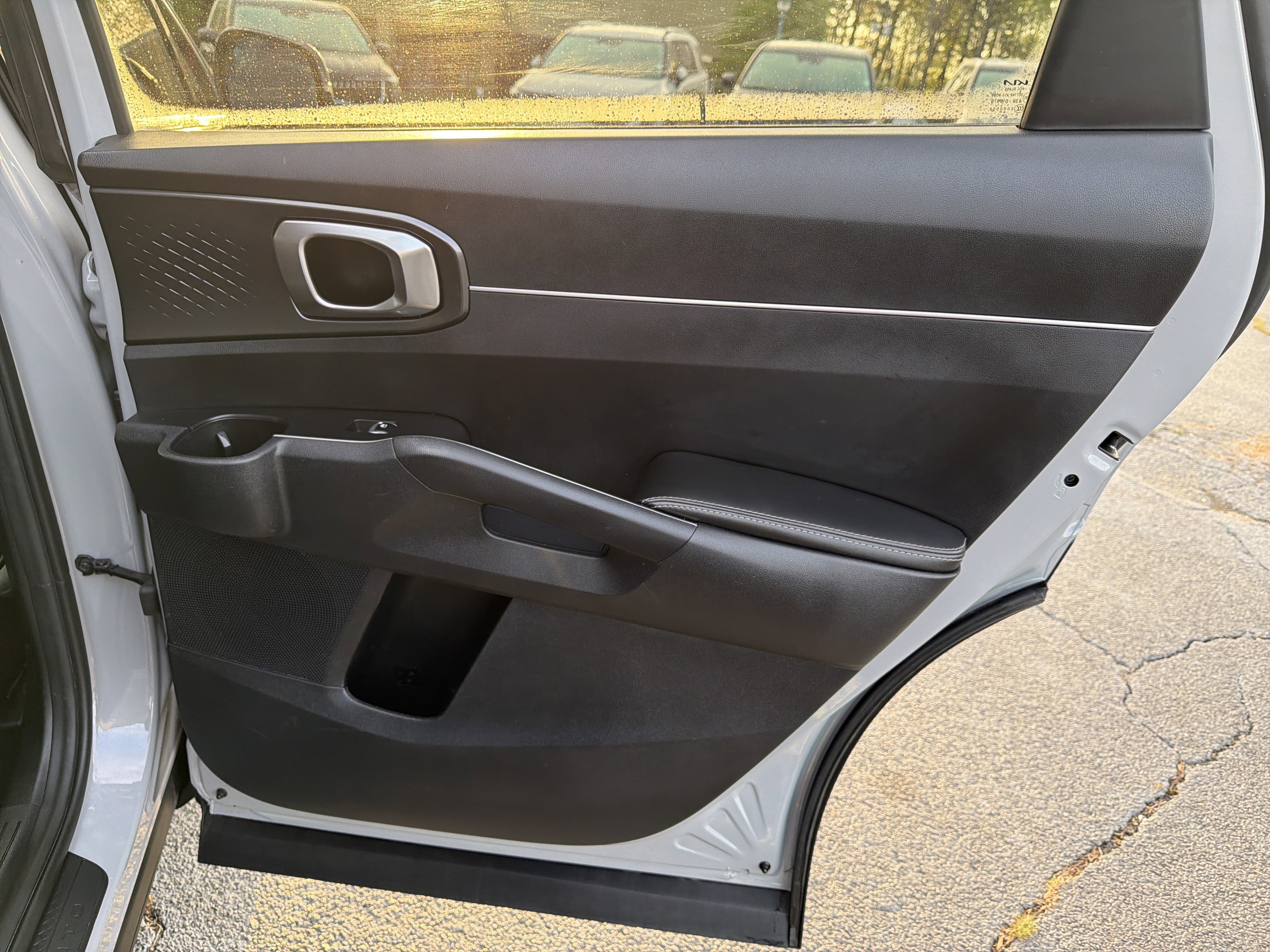 Used 2025 Kia Sorento S FWD image 15