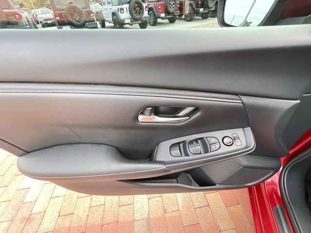 Used 2024 Nissan Sentra SV FWD image 10