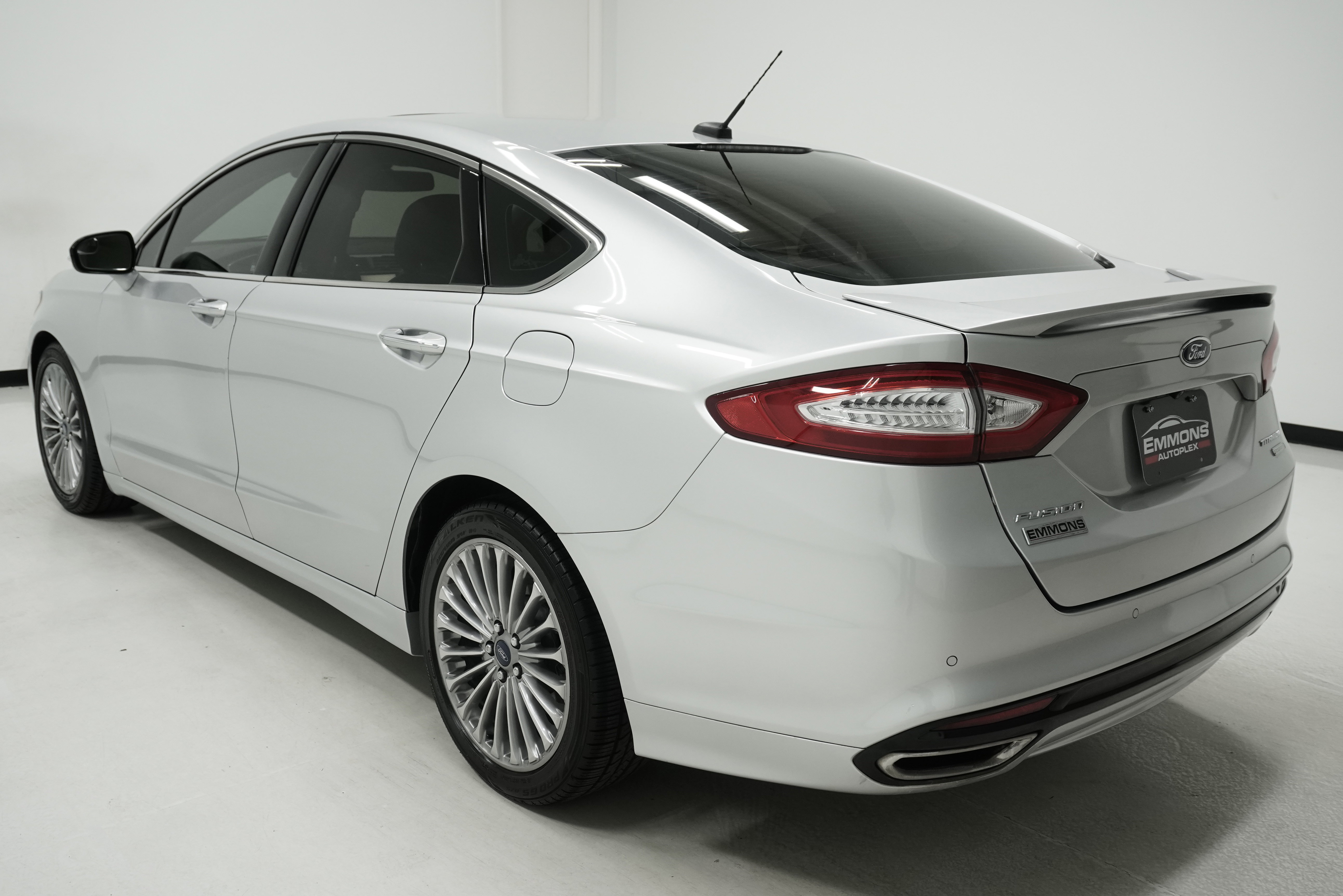 Used 2013 Ford Fusion Titanium FWD image 6