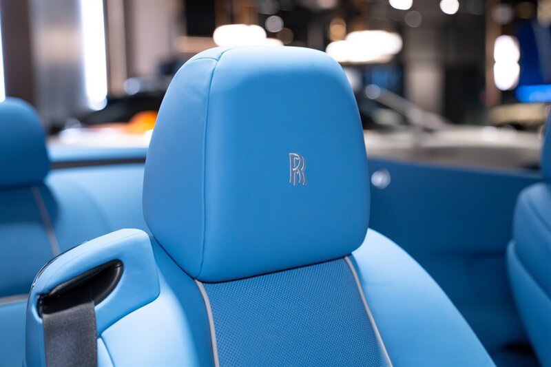Used 2016 Rolls-Royce Dawn RWD image 25