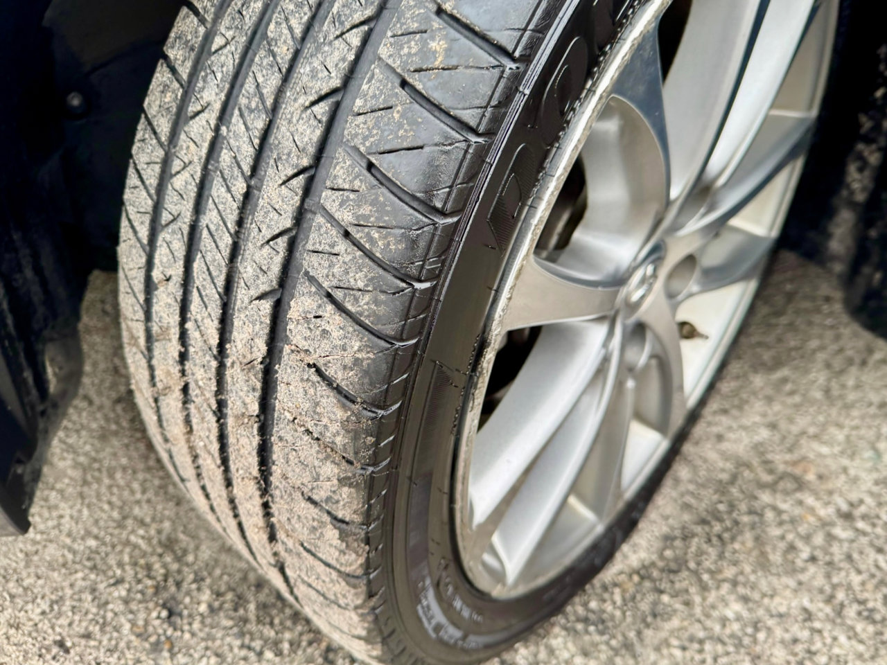 Used 2014 Toyota Avalon Limited image 42