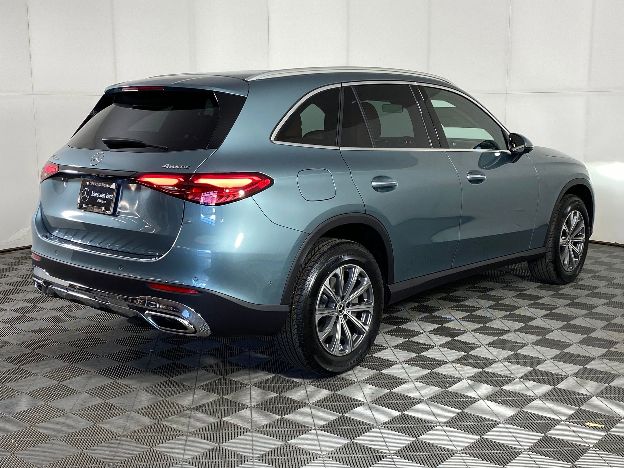 Used 2026 Mercedes-Benz GLC 300 4MATIC image 8