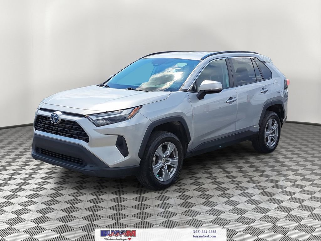 Used 2022 Toyota RAV4 XLE w/ XLE Grade Weather Package image 2