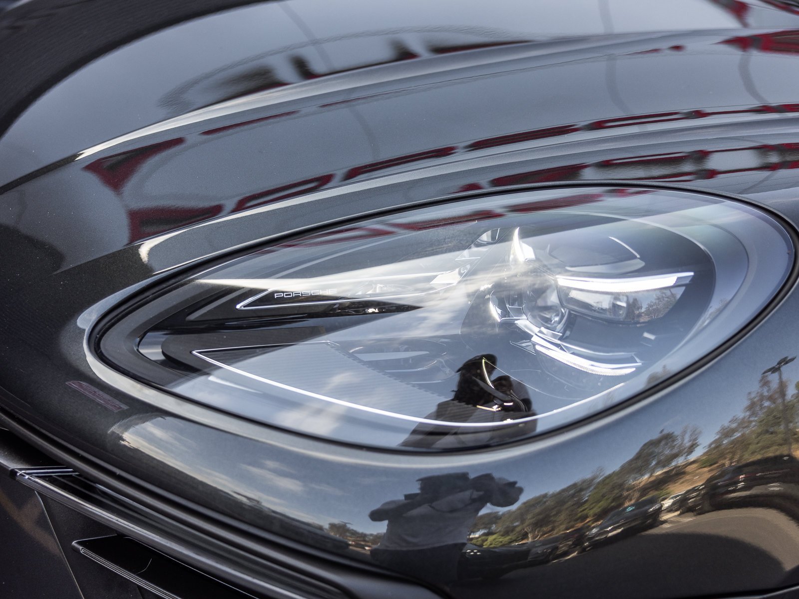 Certified 2023 Porsche Macan AWD/4WD image 23