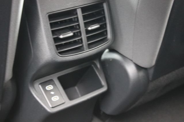 Used 2024 Kia Seltos LX AWD/4WD image 6