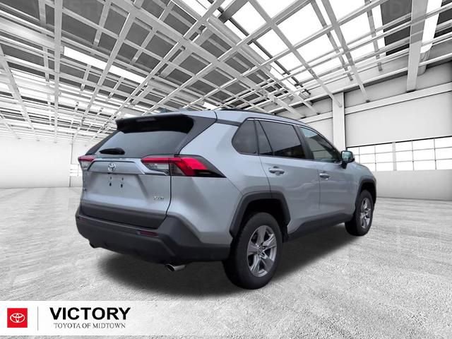Used 2025 Toyota RAV4 XLE FWD image 3