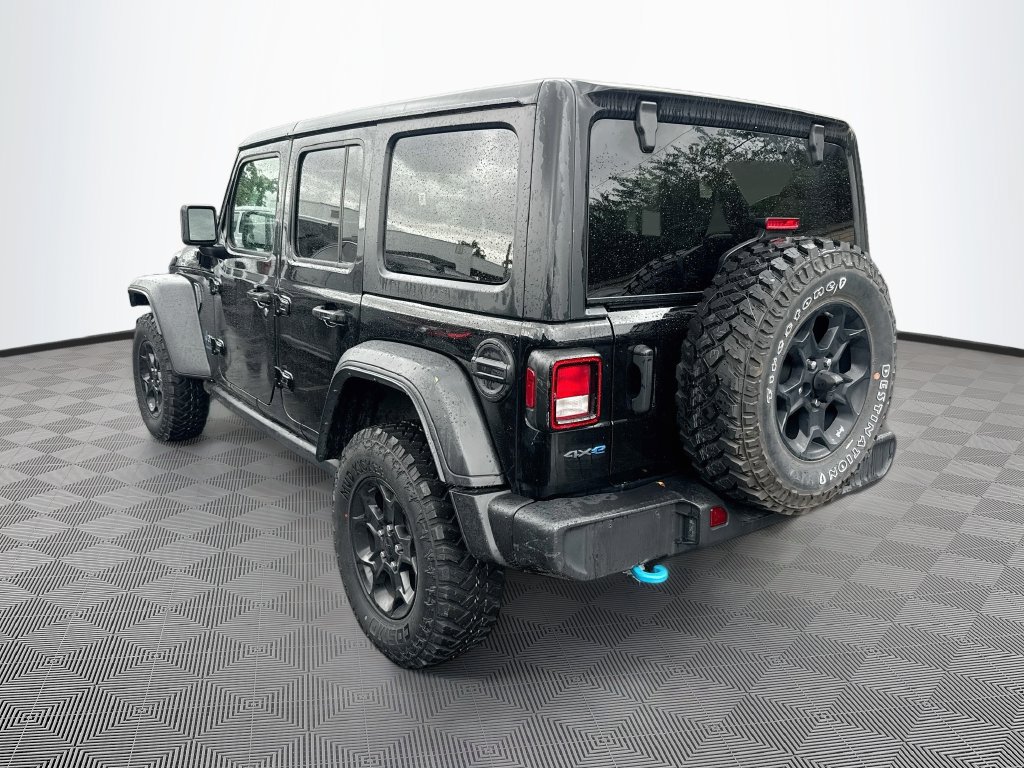 Used 2023 Jeep Wrangler Unlimited w/ Cold Weather Group AWD/4WD image 8