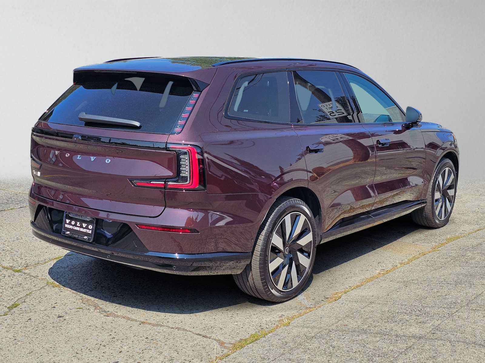 New 2026 Volvo EX90 Ultra AWD/4WD image 3