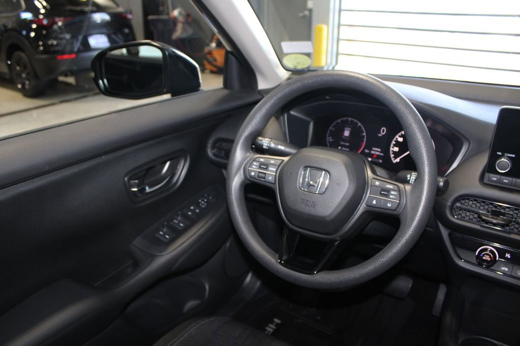Certified 2023 Honda HR-V LX image 22