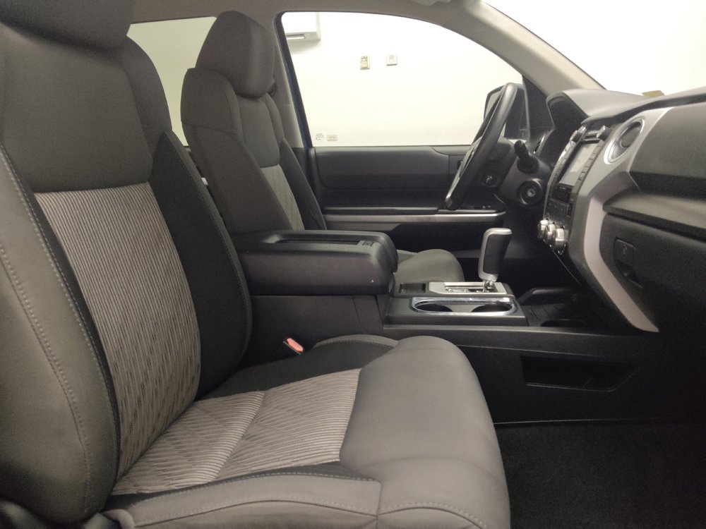 Used 2017 Toyota Tundra SR5 w/ SR5 Upgrade Package RWD image 21