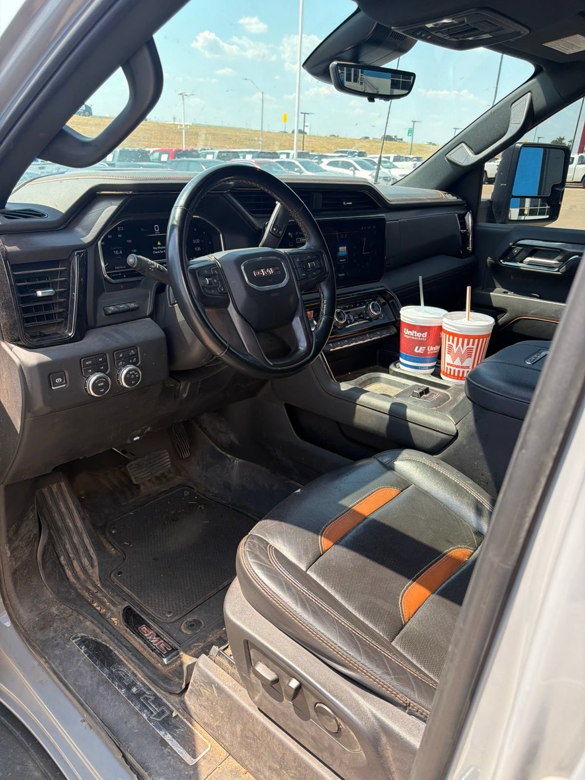 Used 2024 GMC Sierra 2500 AT4 w/ AT4 Premium Plus Package AWD/4WD image 14