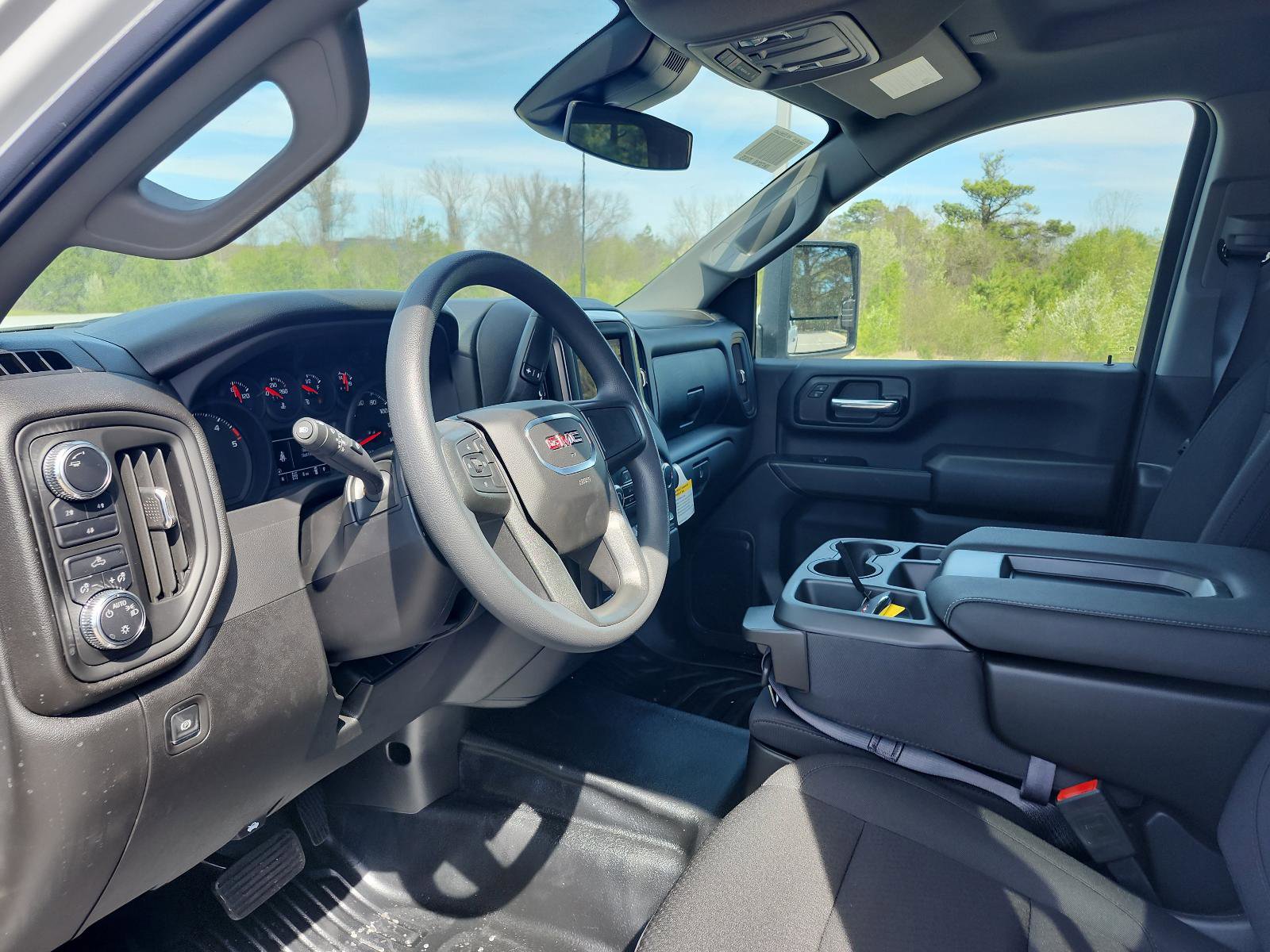 New 2025 GMC Sierra 2500 Pro w/ Convenience Package image 11