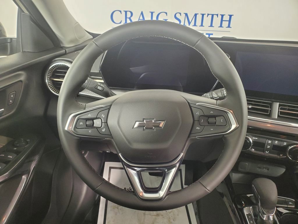 New 2026 Chevrolet Trax ACTIV w/ Driver Confidence Package FWD image 17