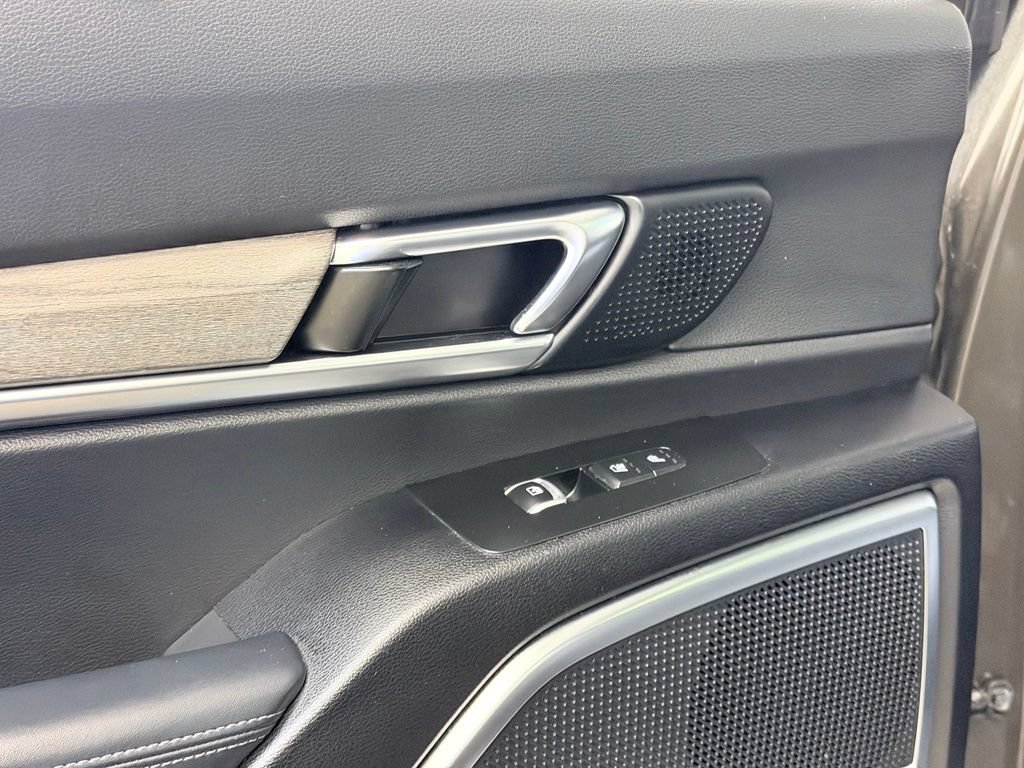 Used 2020 Kia Telluride SX w/ SX Prestige Package AWD/4WD image 19