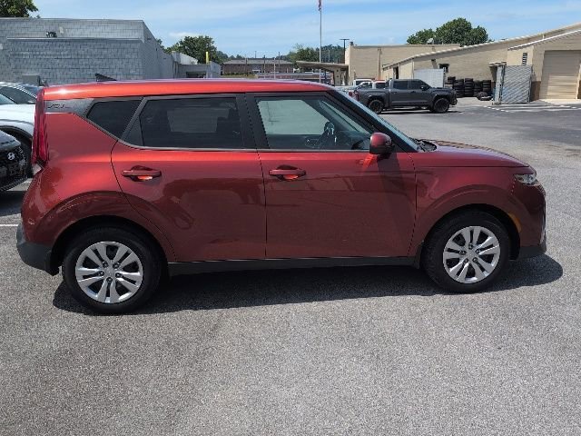 Used 2022 Kia Soul LX FWD image 8