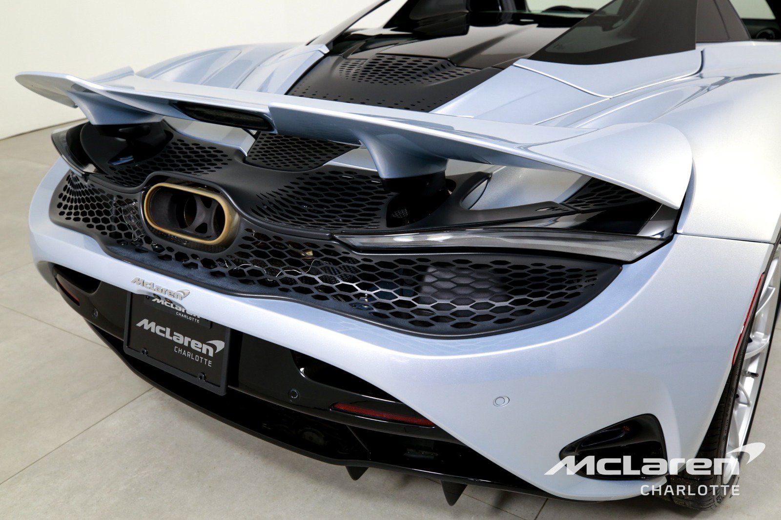 Used 2026 McLaren 750S Spider RWD image 34