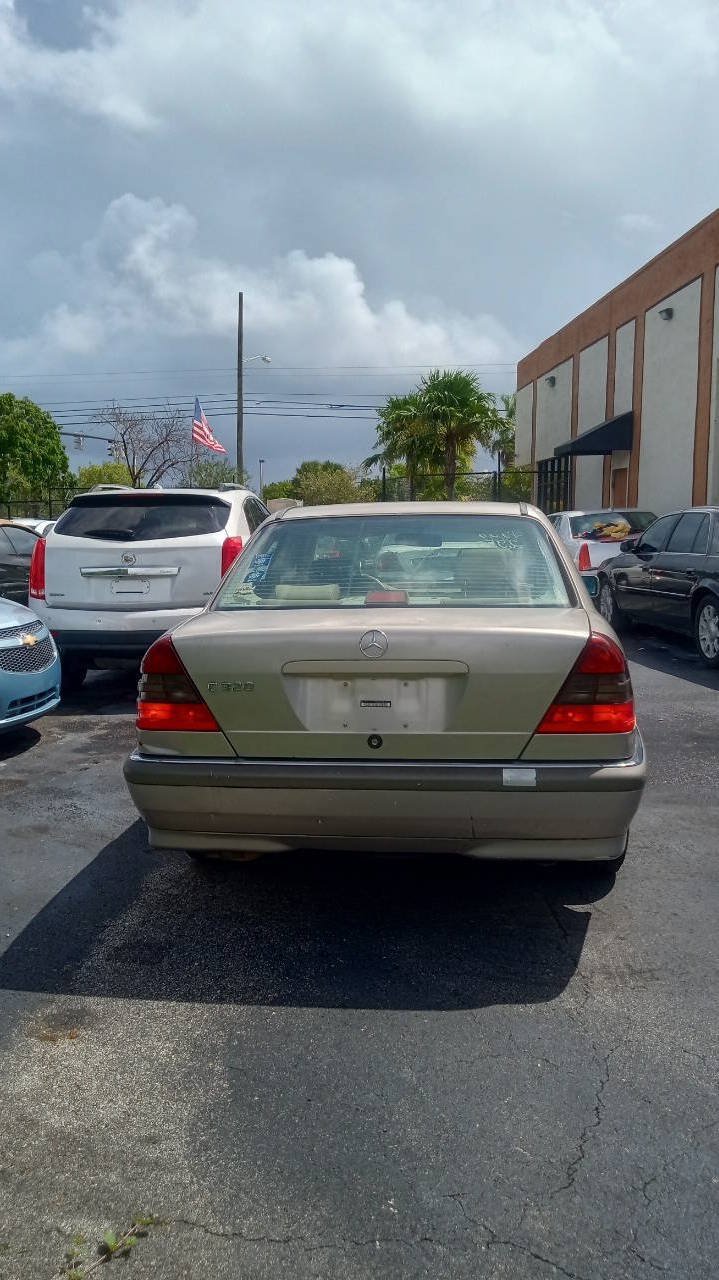 Used 1998 Mercedes-Benz C 230 image 3