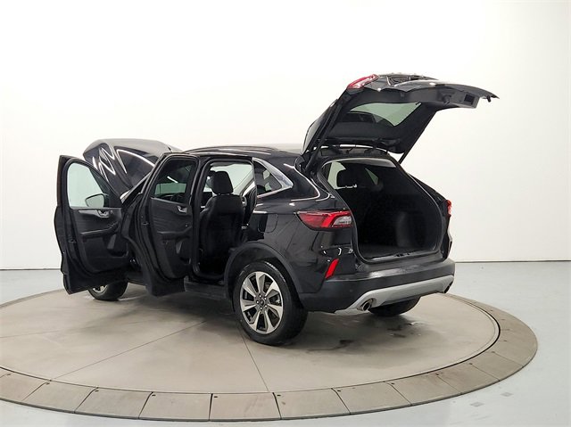 Used 2025 Ford Escape Platinum image 13