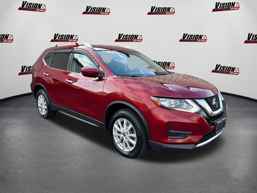 Used 2019 Nissan Rogue SV image 3