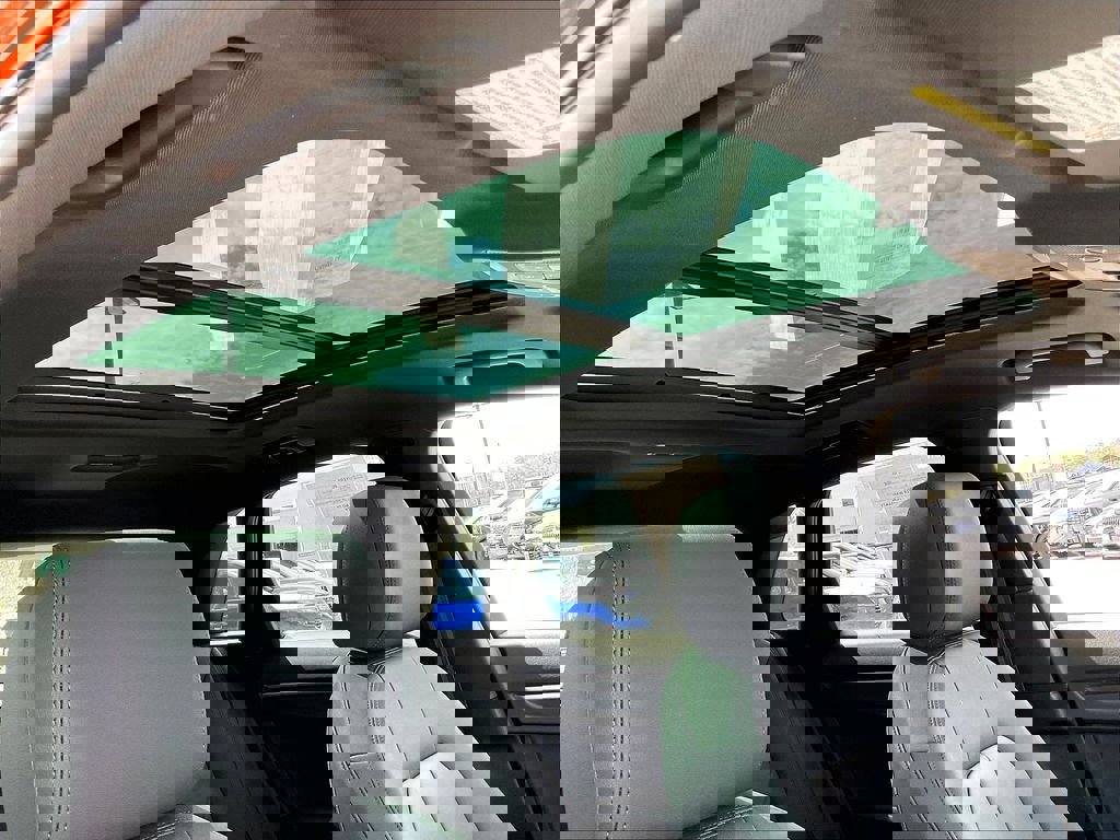 Used 2025 Audi Q3 2.0T Premium image 21