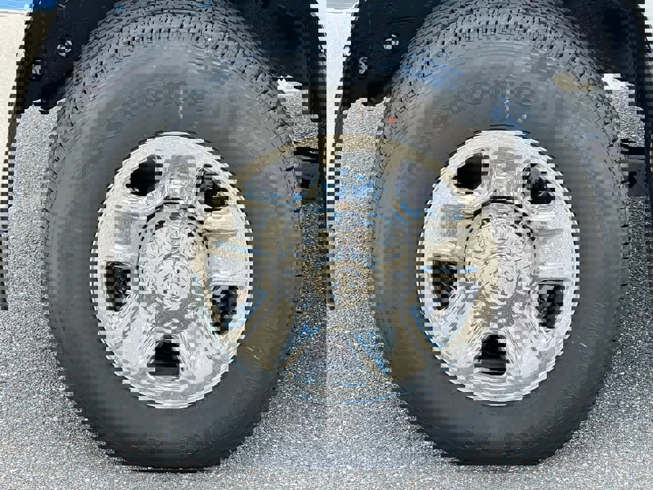 Used 2024 RAM 2500 Tradesman w/ Chrome Appearance Group image 11