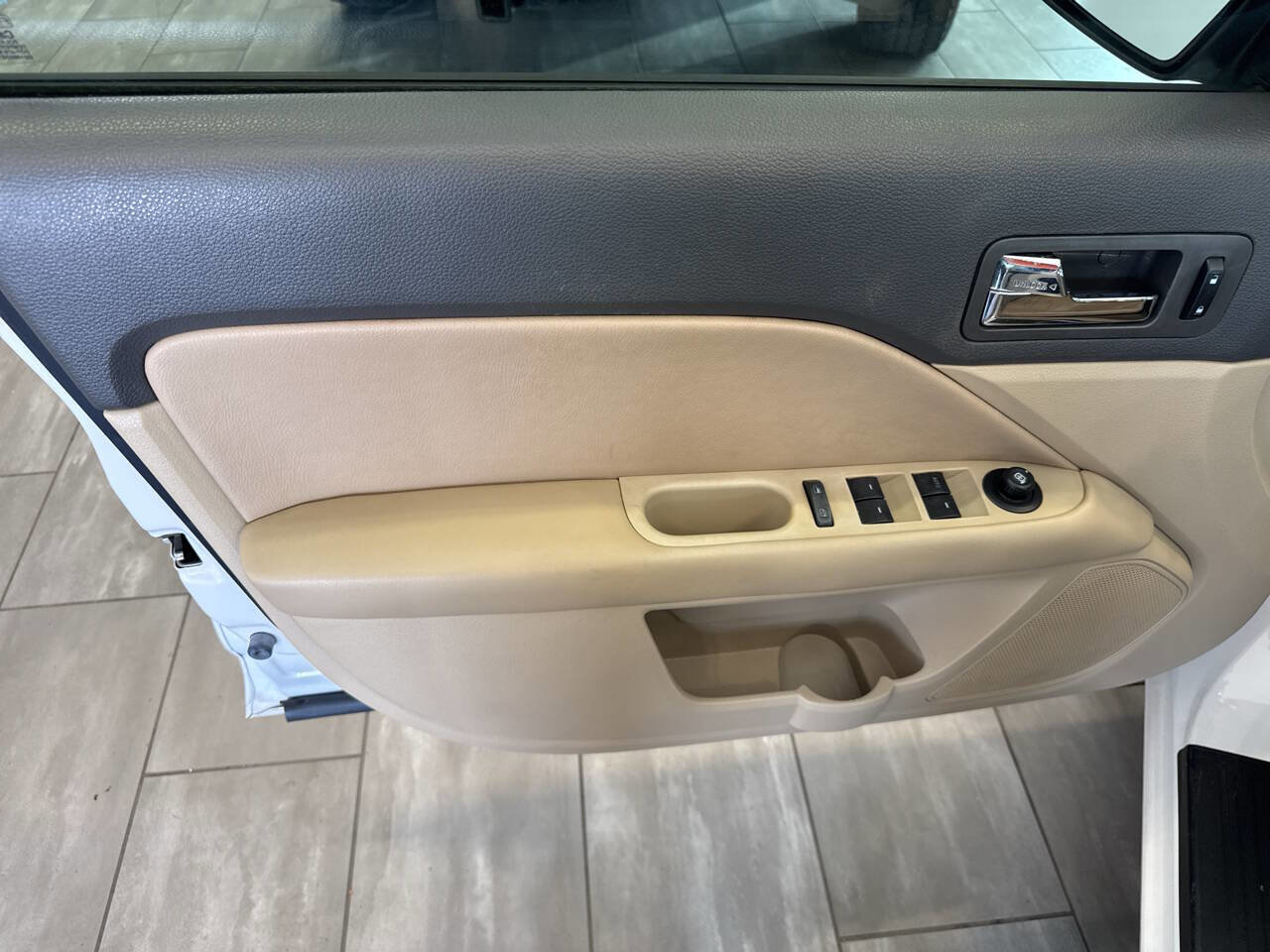 Used 2012 Ford Fusion SE image 24