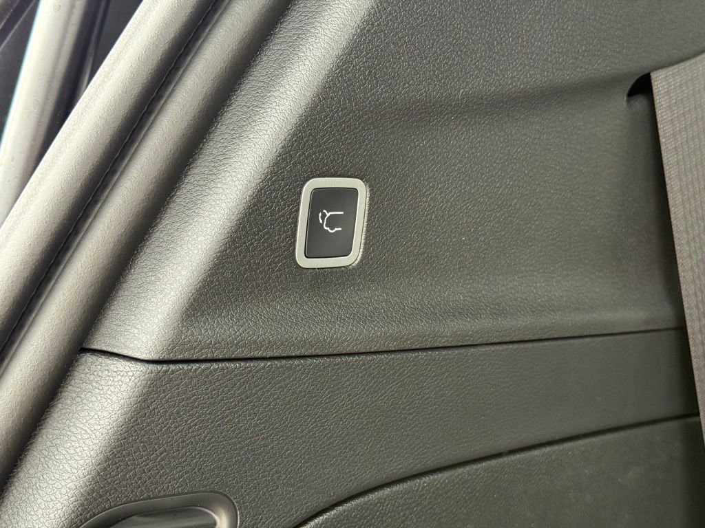 New 2026 Chrysler Pacifica Limited image 27