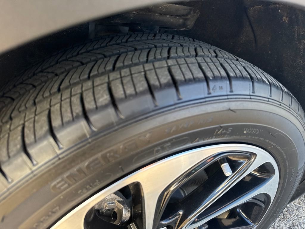 Used 2023 Chevrolet Bolt EUV Premier w/ Sun & Sound Package image 27