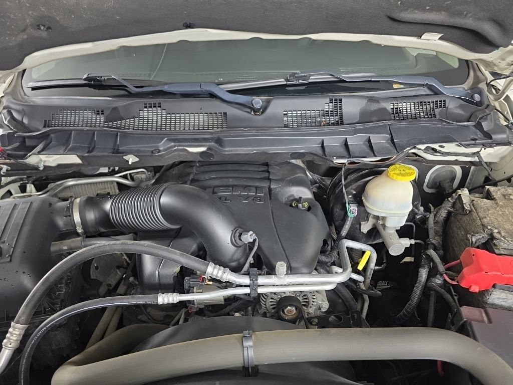 Used 2017 RAM 1500 Laramie w/ Convenience Group AWD/4WD image 9