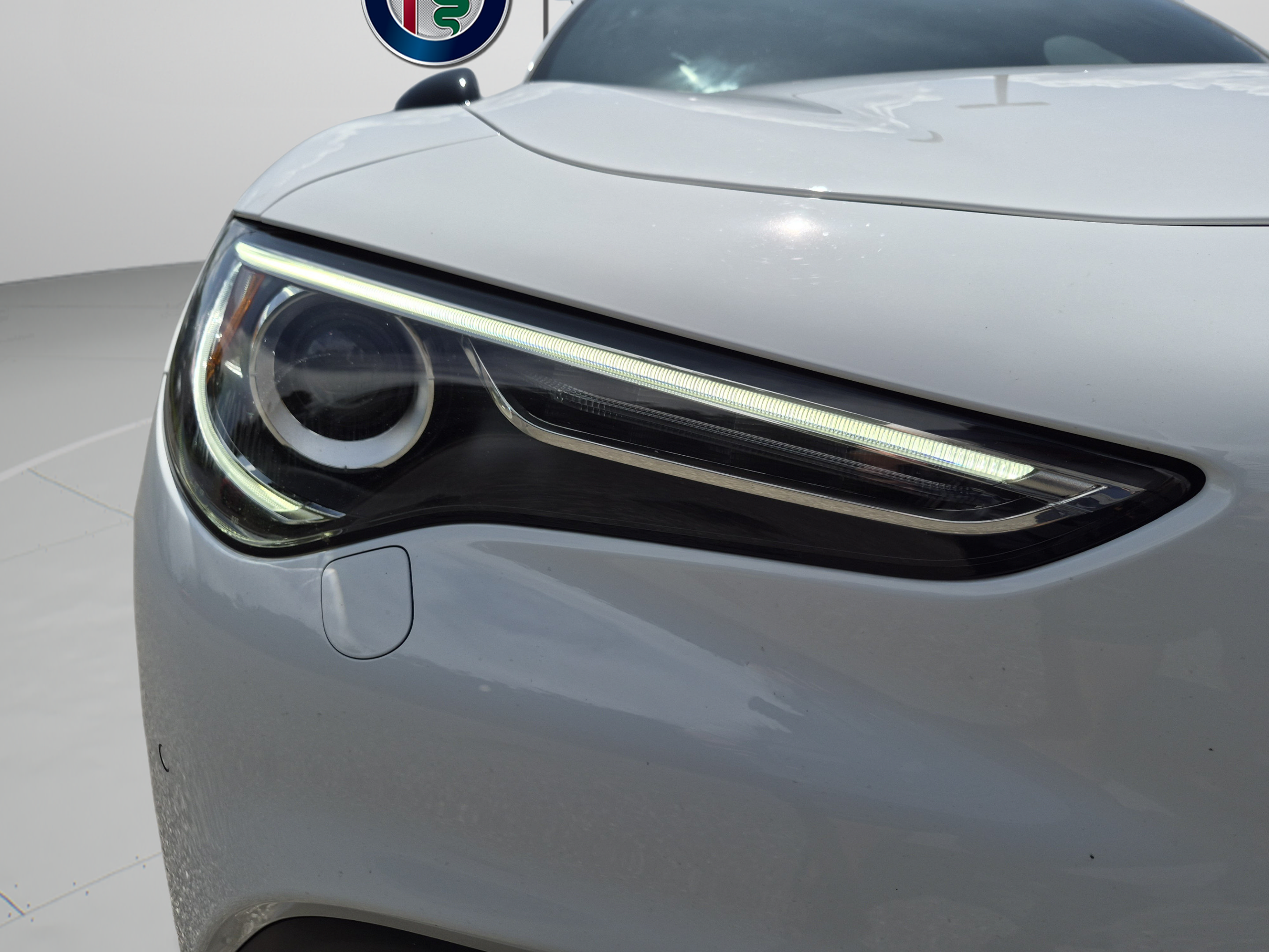 Used 2023 Alfa Romeo Stelvio Veloce AWD/4WD image 62