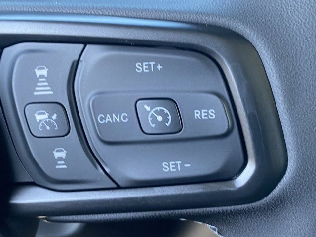 New 2025 Jeep Wrangler Unlimited Rubicon w/ Technology Group image 16