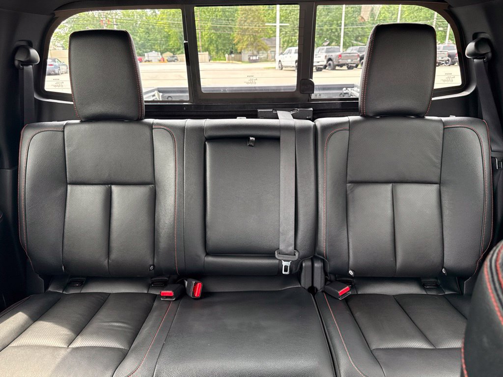 Used 2024 Nissan Titan PRO-4X w/ Pro-4x Convenience Package AWD/4WD image 36