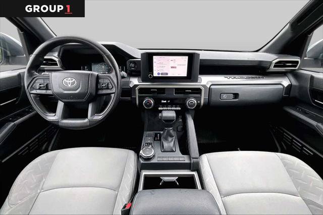 Certified 2025 Toyota Tacoma SR5 AWD/4WD image 16