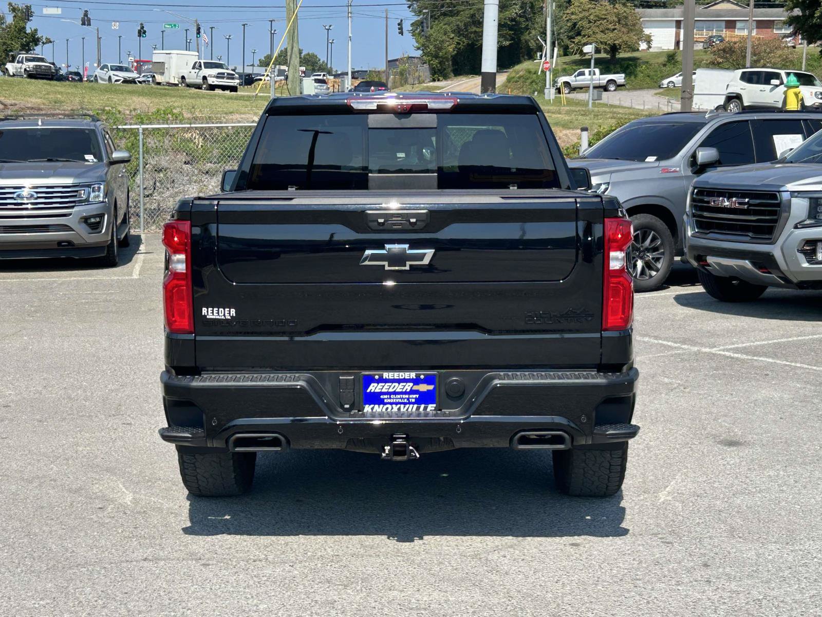 Used 2026 Chevrolet Silverado 1500 High Country w/ Midnight Edition AWD/4WD image 6